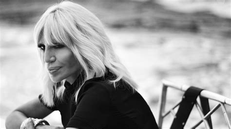 intervista donatella versace 2018|Donatella Versace: «Gianni diceva che noi donne siamo più .